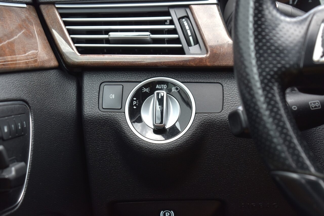 Used 2013 Mercedes-Benz E 350 BlueTEC Sedan image 18