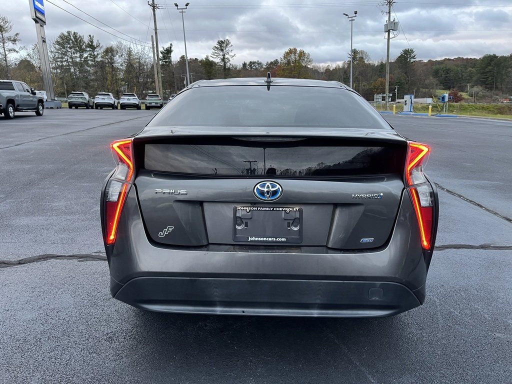 Used 2017 Toyota Prius Two image 21