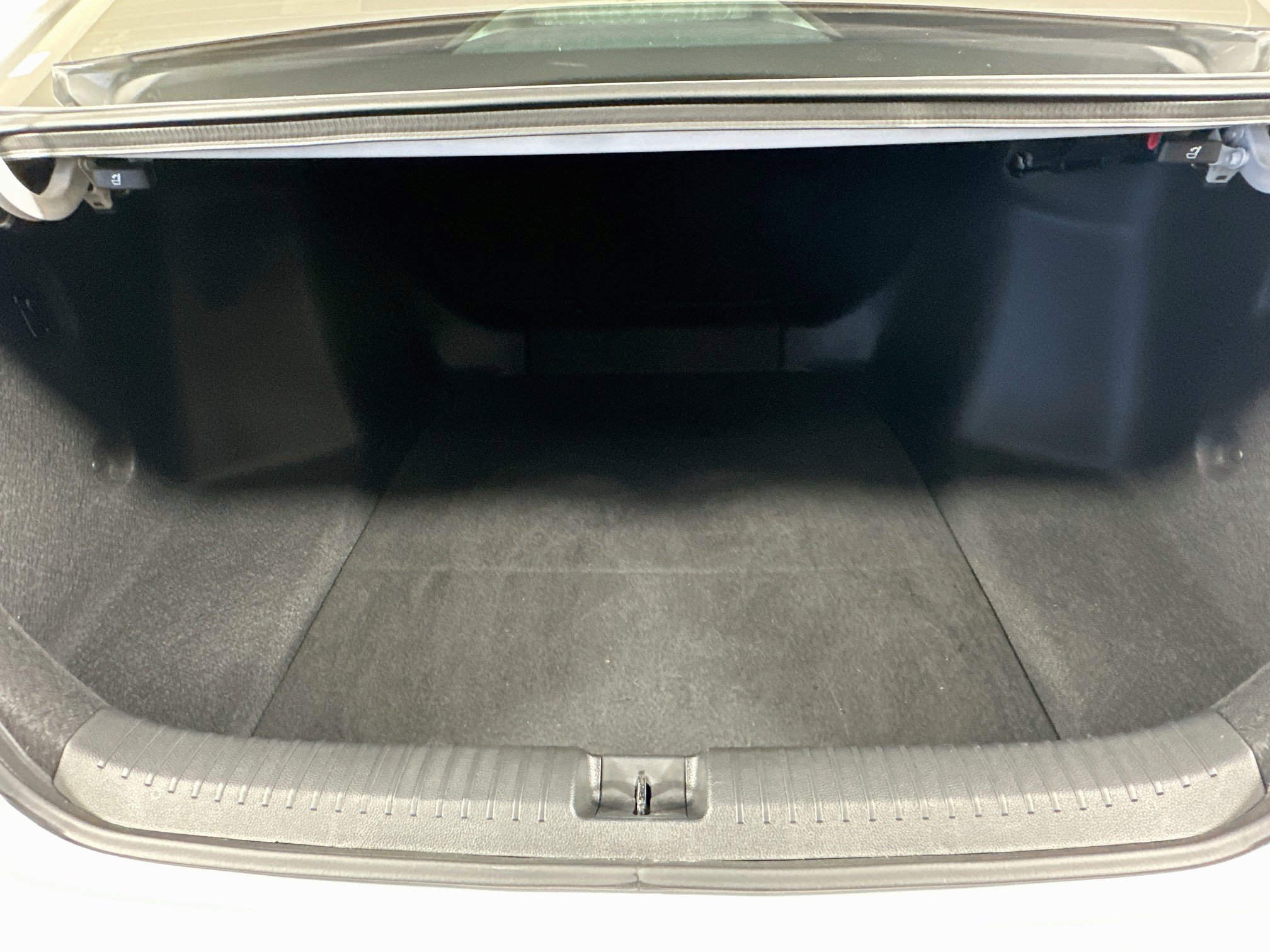 Used 2025 Honda Accord SE image 26