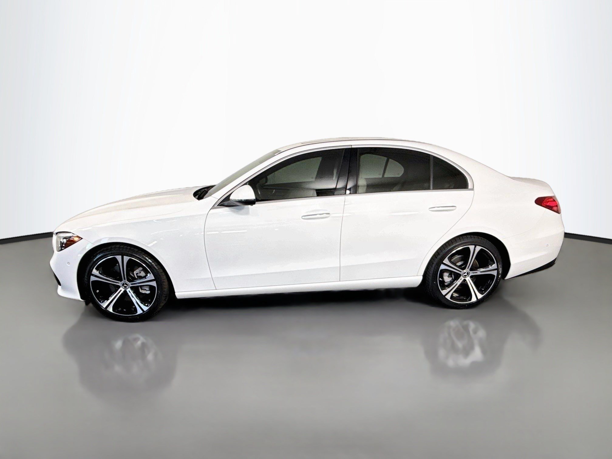 Used 2024 Mercedes-Benz C 300 Sedan image 6