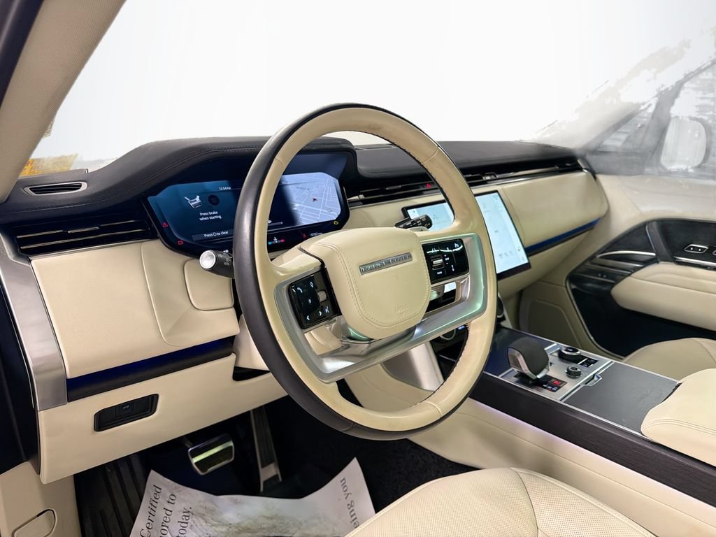 Certified 2023 Land Rover Range Rover Long Wheelbase SE AWD/4WD image 4