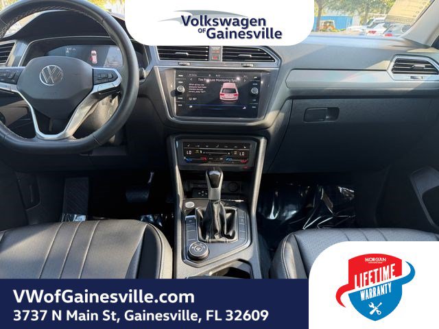 Certified 2024 Volkswagen Tiguan SE AWD/4WD image 13