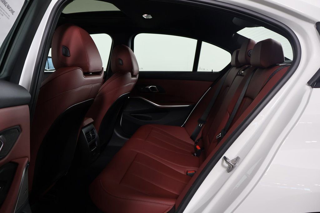 New 2026 BMW 330i Sedan w/ M Sport Package image 6
