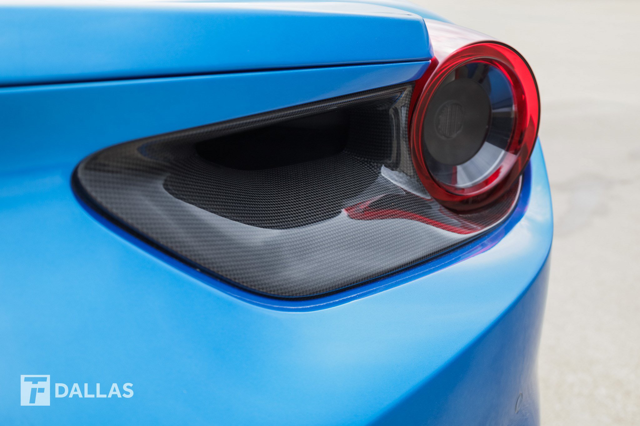 Used 2018 Ferrari 488 Spider RWD image 21