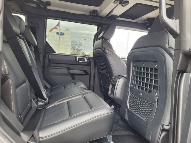 New 2025 Ford Bronco Badlands w/ Sasquatch Package AWD/4WD image 45