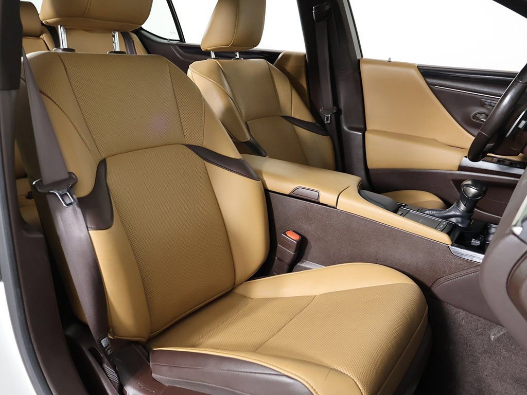 Used 2020 Lexus ES 350 w/ Premium Package image 30