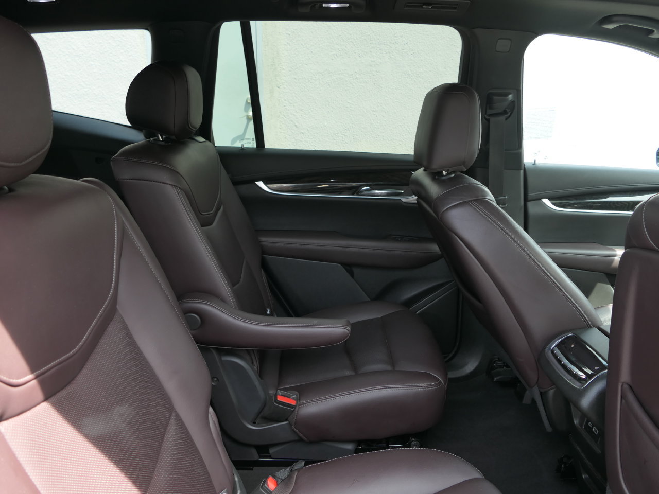 Used 2023 Cadillac XT6 Premium Luxury FWD image 23