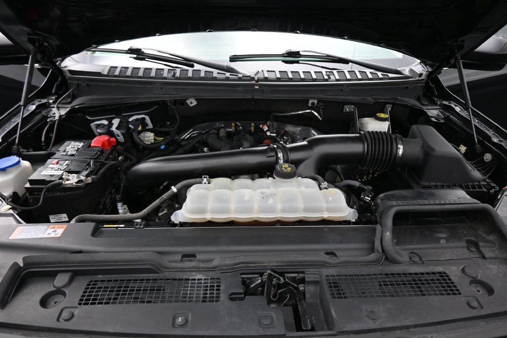 Used 2024 Ford Expedition Max XLT AWD/4WD image 32