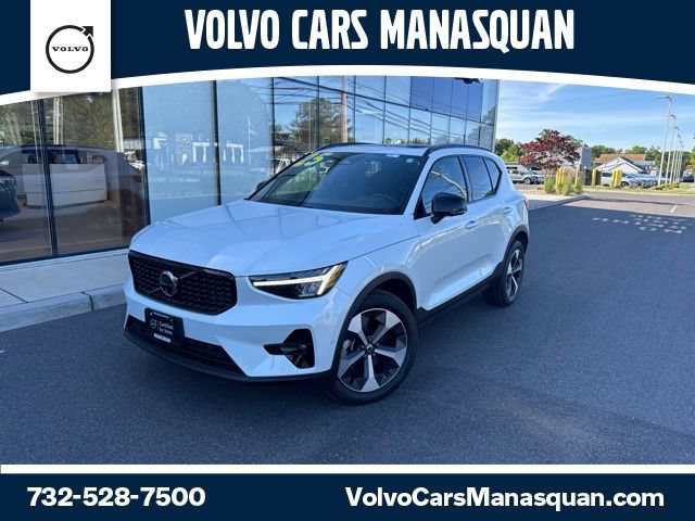 Certified 2025 Volvo XC40 B5 Plus