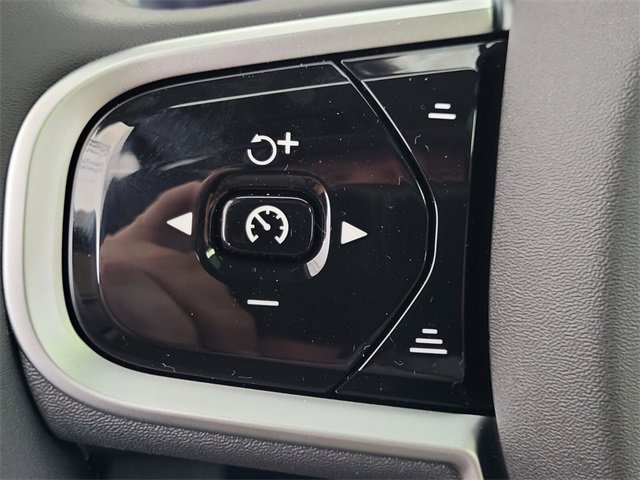 New 2026 Volvo XC90 B6 Plus w/ Protection Package Premier image 31