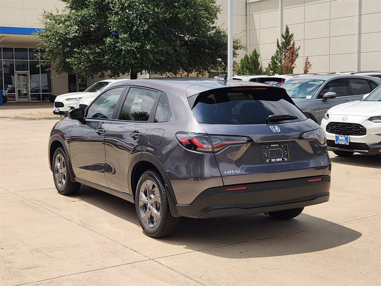 New 2027 Honda HR-V LX image 4
