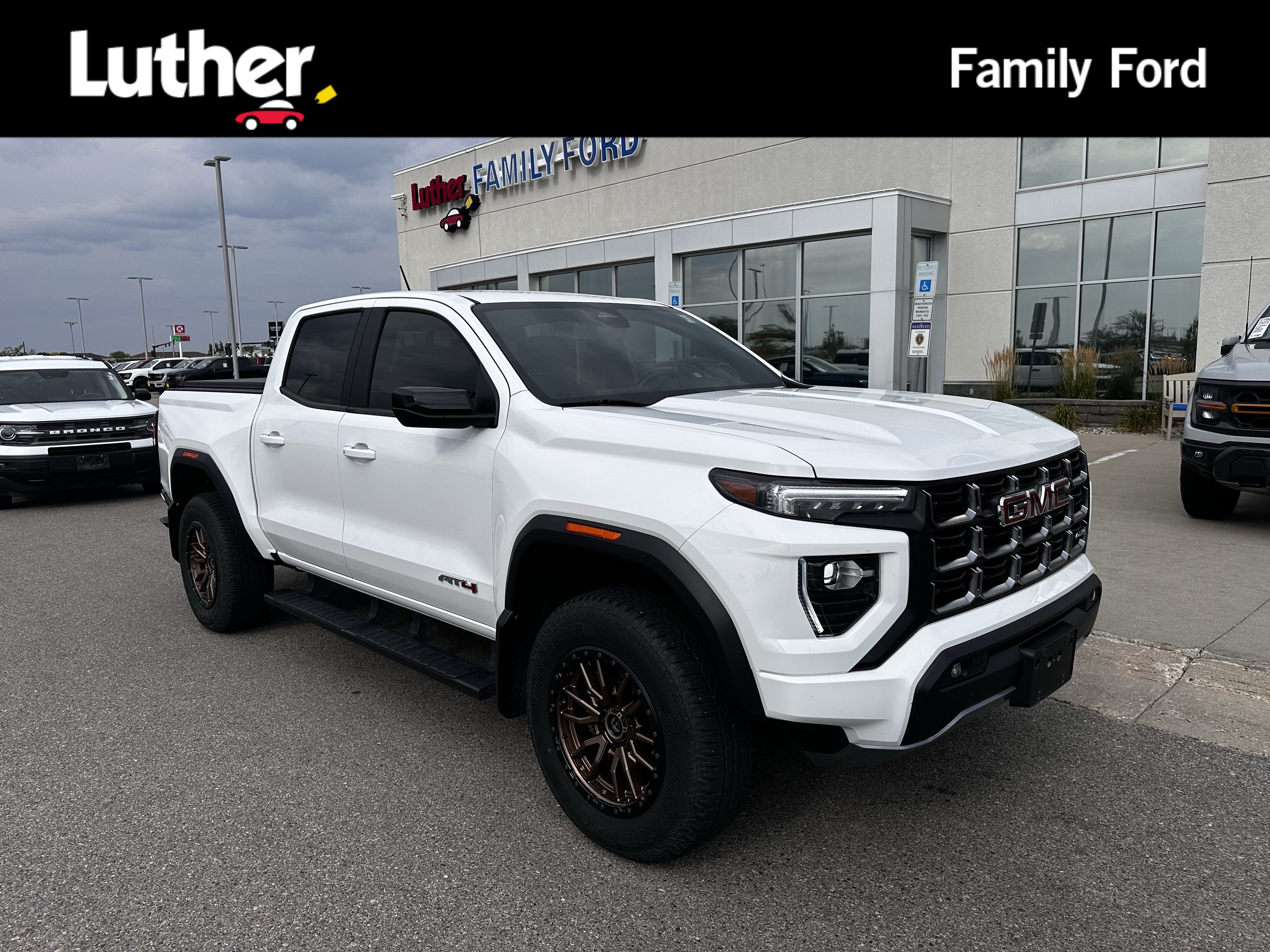 Used 2024 GMC Canyon AT4 w/ Canyon Safety Plus Package AWD/4WD video 1