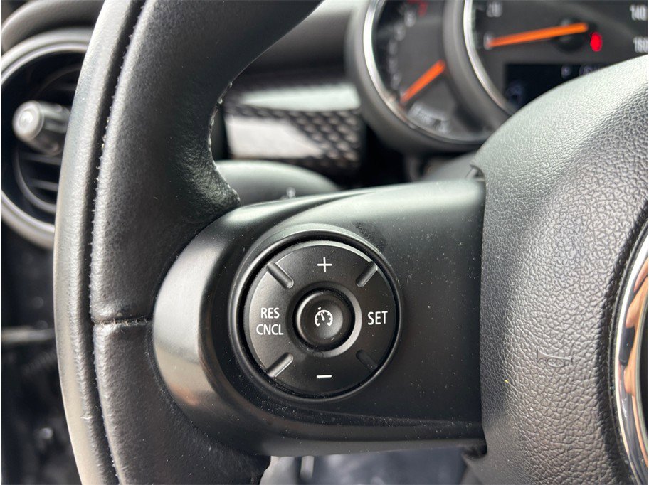 Used 2018 MINI Cooper S image 23