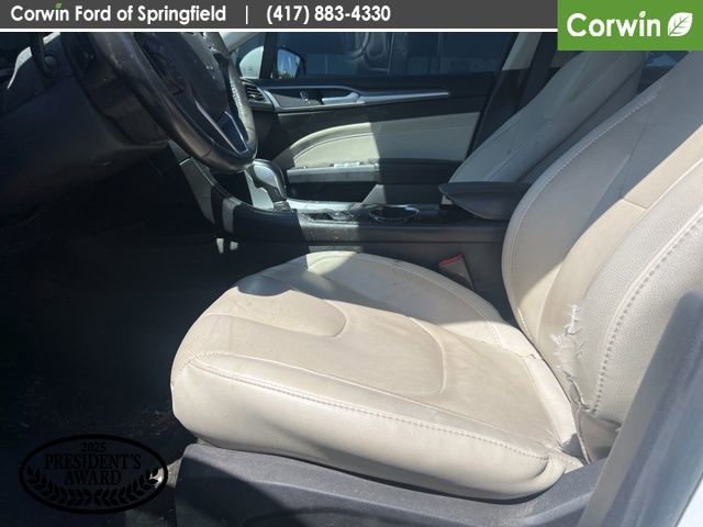 Used 2016 Ford Fusion Titanium image 11