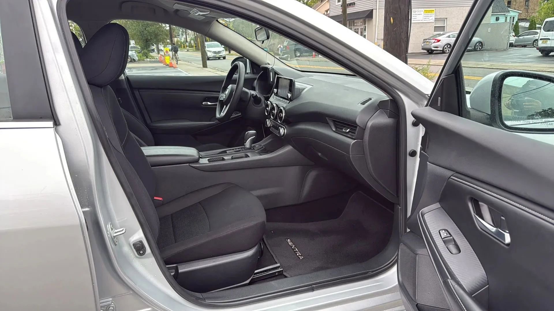 Used 2021 Nissan Sentra S image 25