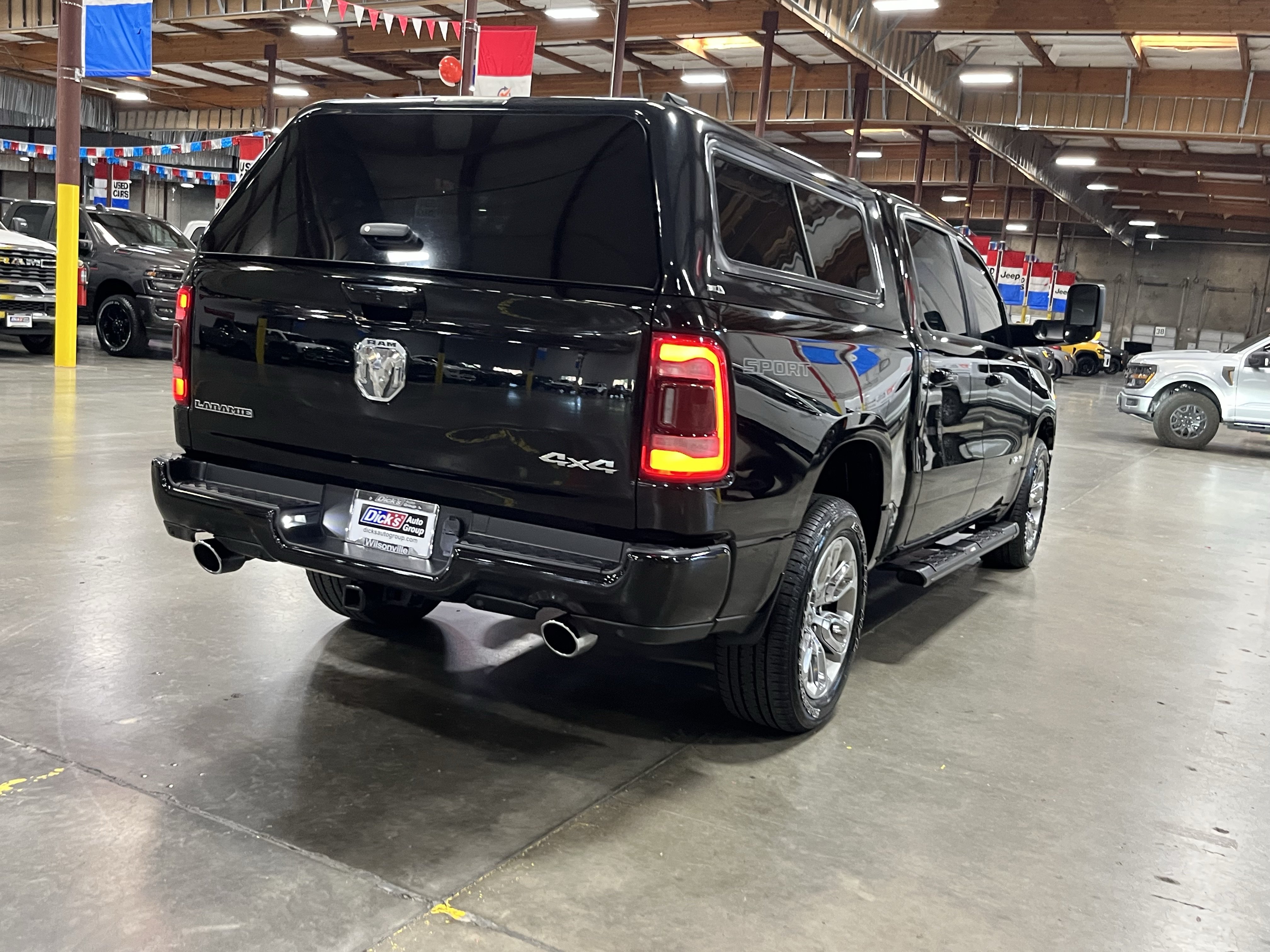Used 2023 RAM 1500 Laramie AWD/4WD image 5