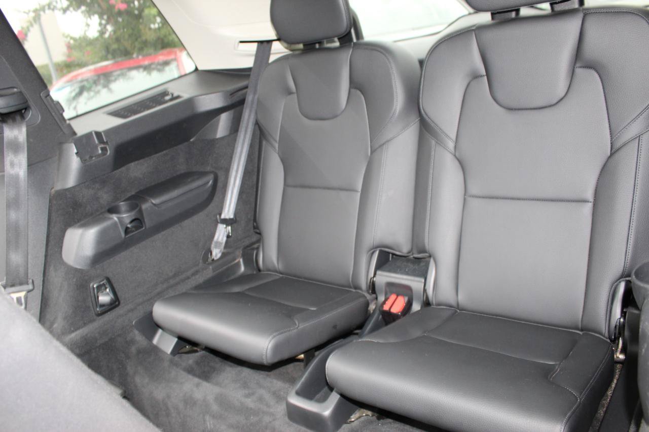 Used 2017 Volvo XC90 T6 Momentum w/ Vision Package AWD/4WD image 21