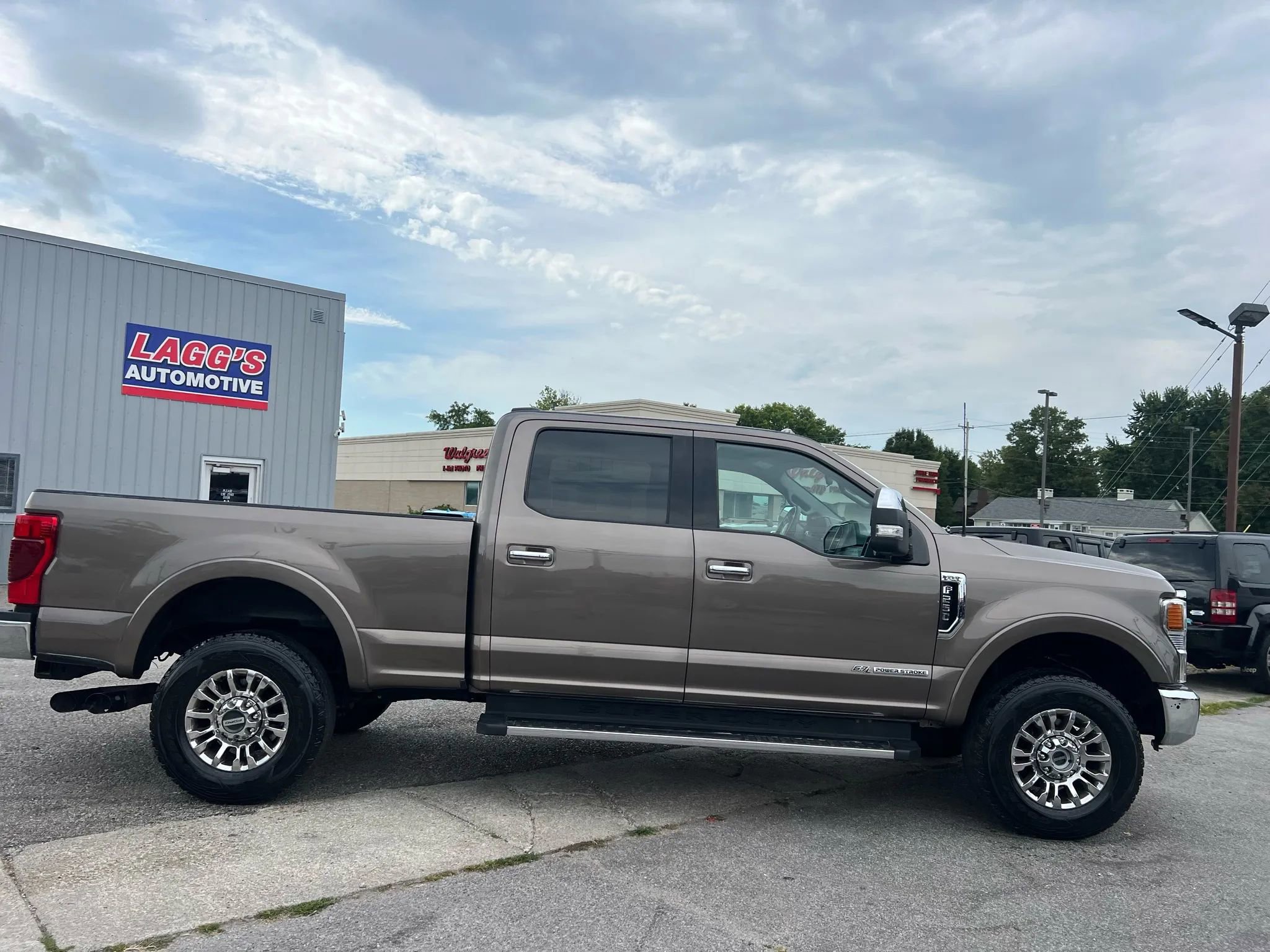 Used 2021 Ford F250 XLT w/ XLT Premium Package image 8