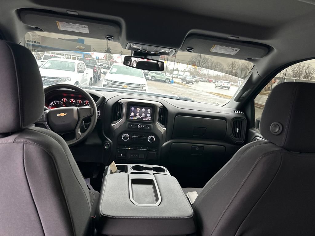 Used 2025 Chevrolet Silverado 2500 Custom w/ Custom Value Package image 22