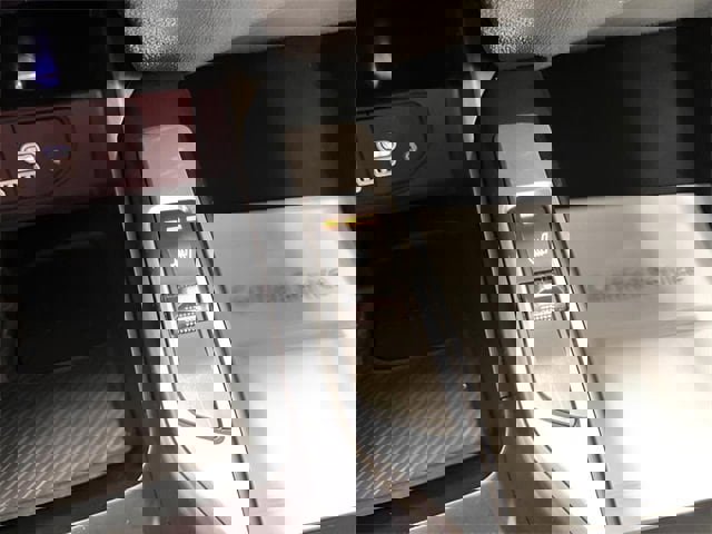 Used 2024 Kia Sorento S image 24