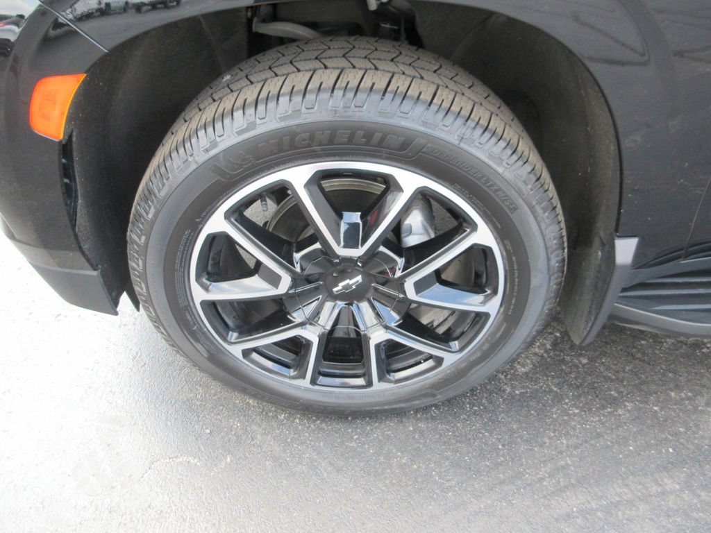 Certified 2023 Chevrolet Suburban RST AWD/4WD image 14