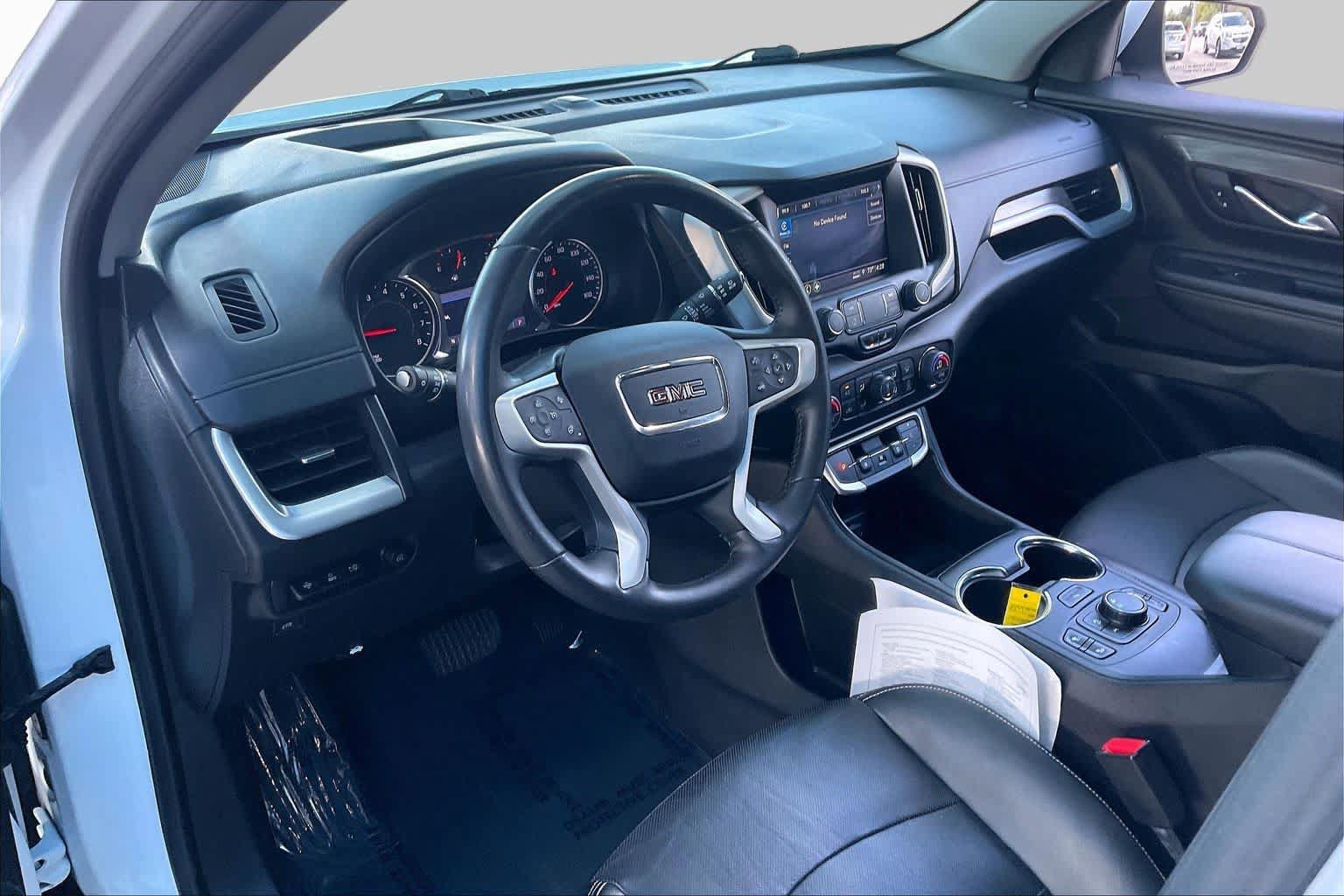 Used 2022 GMC Terrain SLT w/ Tech Package FWD image 18