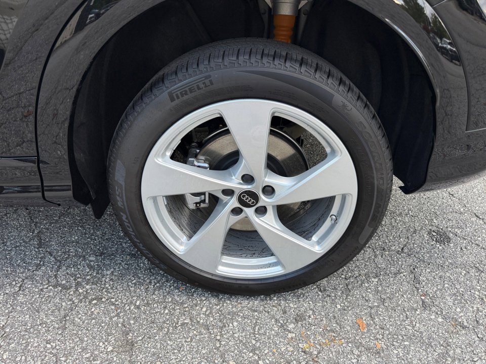 New 2025 Audi Q5 Premium Plus image 21