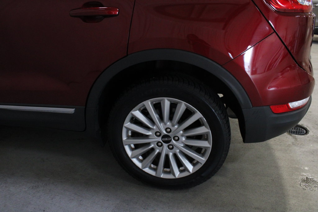 Used 2019 Lincoln MKC Premiere FWD image 29