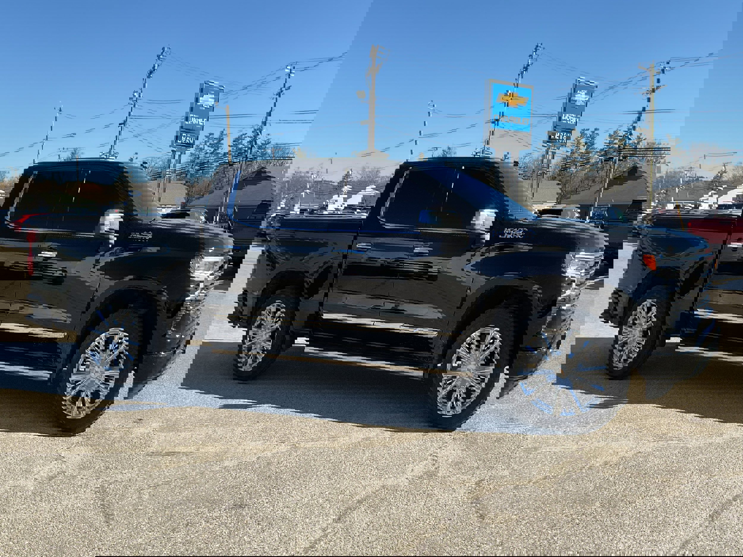 Certified 2023 Chevrolet Silverado 1500 High Country w/ Technology Package image 2