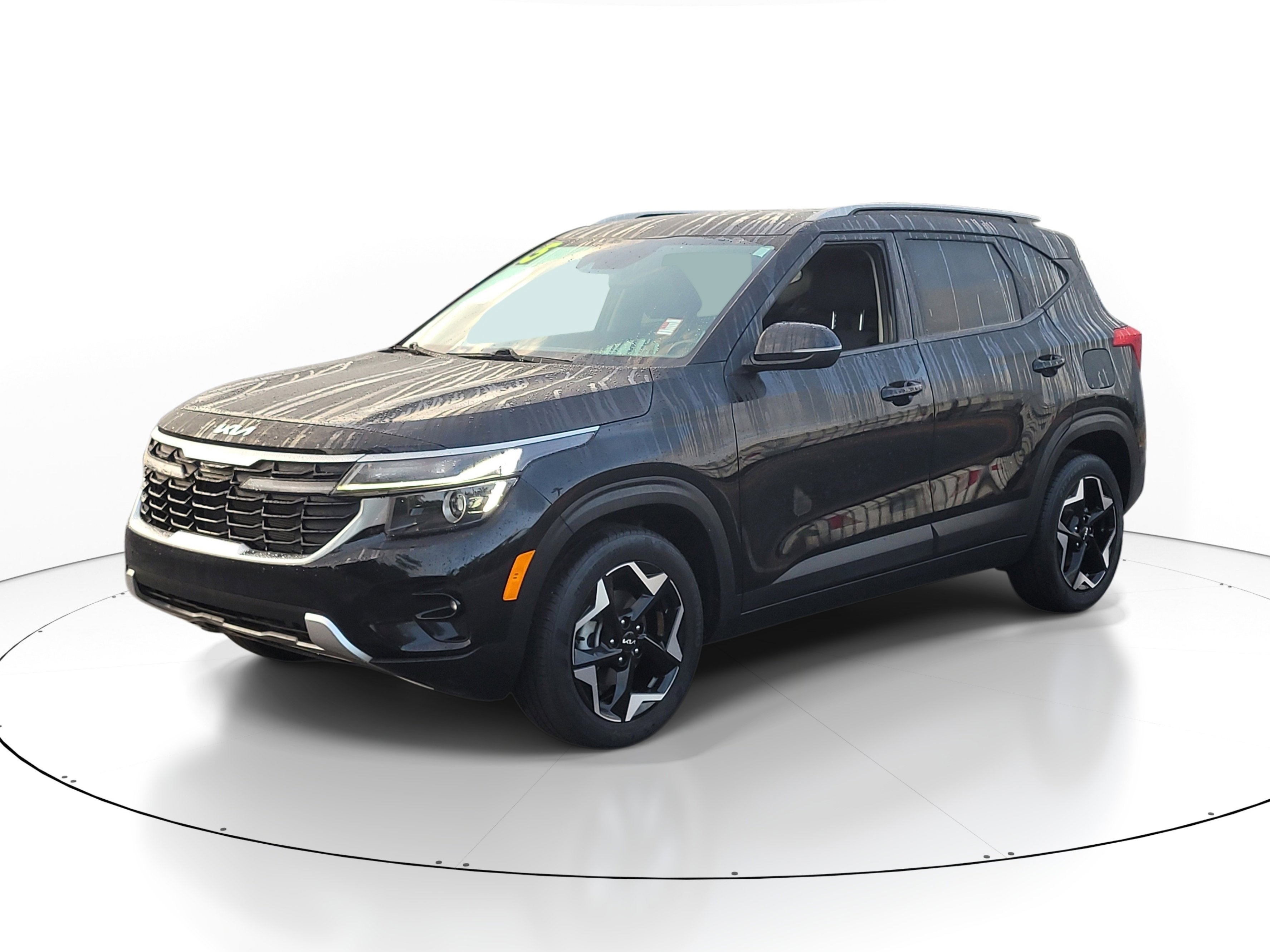 Used 2025 Kia Seltos S FWD image 3