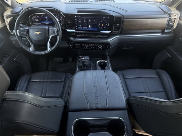 Used 2024 Chevrolet Silverado 1500 High Country AWD/4WD image 12