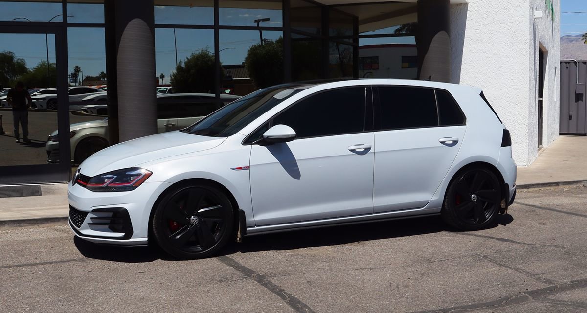 Used 2019 Volkswagen GTI SE w/ SE Experience Package image 7