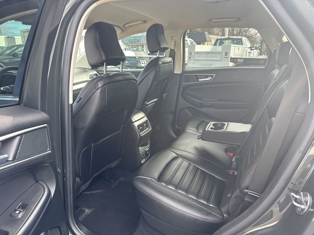 Used 2024 Ford Edge SEL w/ Convenience Package image 14
