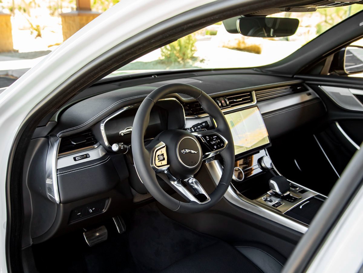 New 2024 Jaguar XF R-Dynamic SE image 15