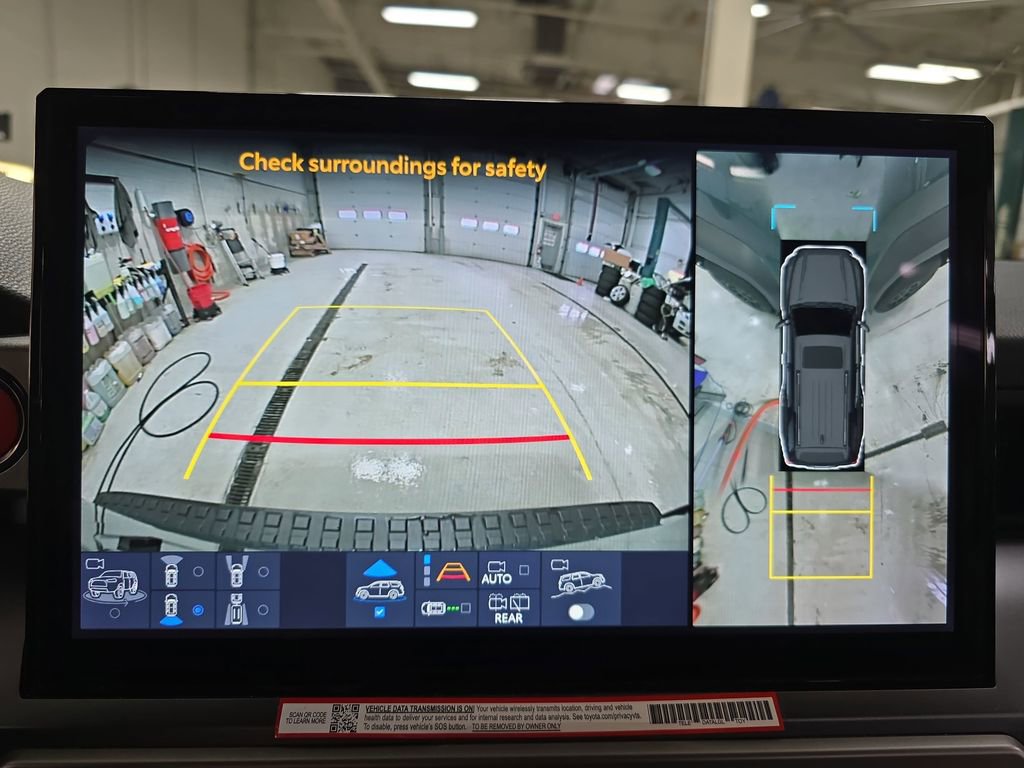 Certified 2025 Toyota 4Runner TRD Off-Road Premium image 28