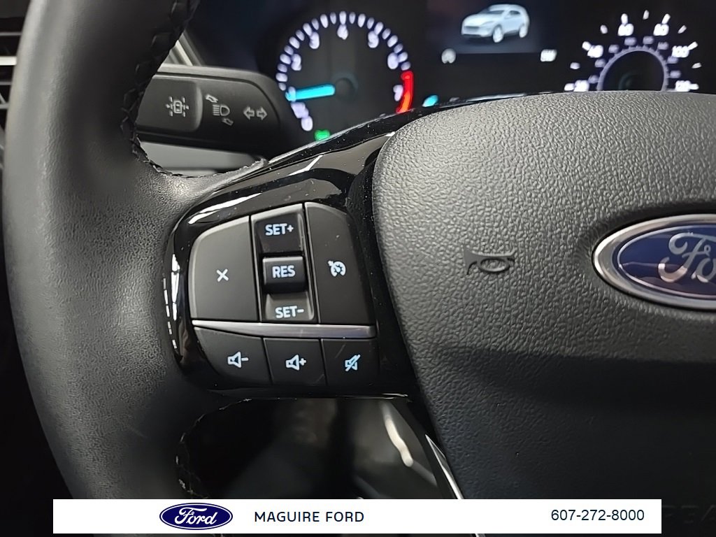 Used 2022 Ford Escape SEL image 22