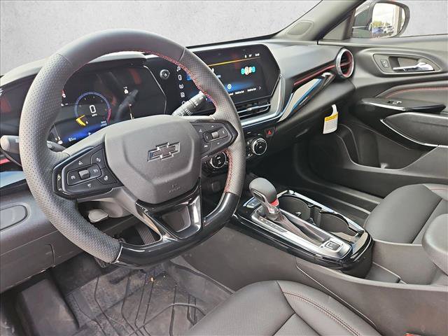 New 2026 Chevrolet Trax RS w/ Sunroof Package FWD image 3