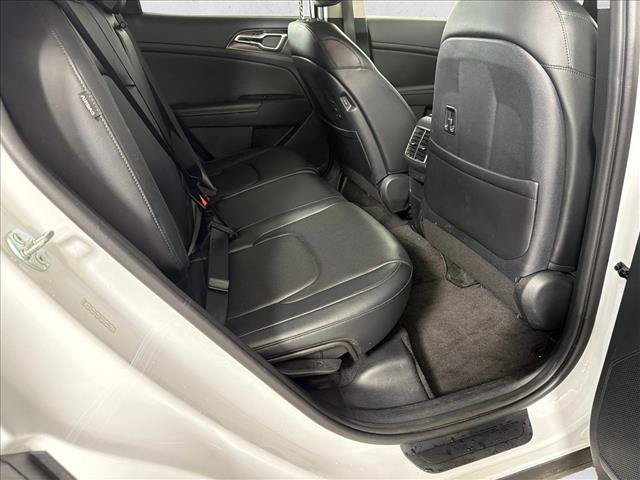 Used 2024 Kia Sportage EX FWD image 16