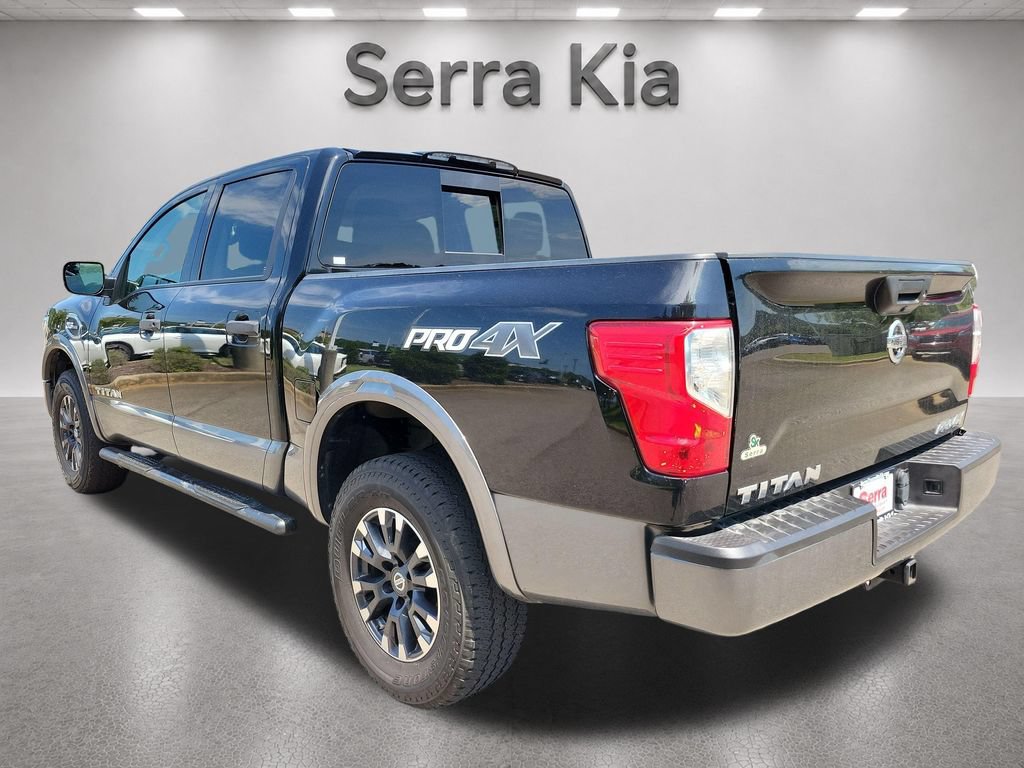 Used 2017 Nissan Titan PRO-4X AWD/4WD image 3