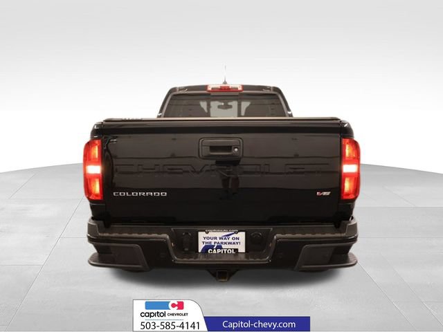 Used 2022 Chevrolet Colorado Z71 w/ Z71 Midnight Edition AWD/4WD image 3