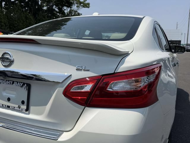 Used 2017 Nissan Altima 2.5 SL w/ 2.5 Technology Package FWD image 5