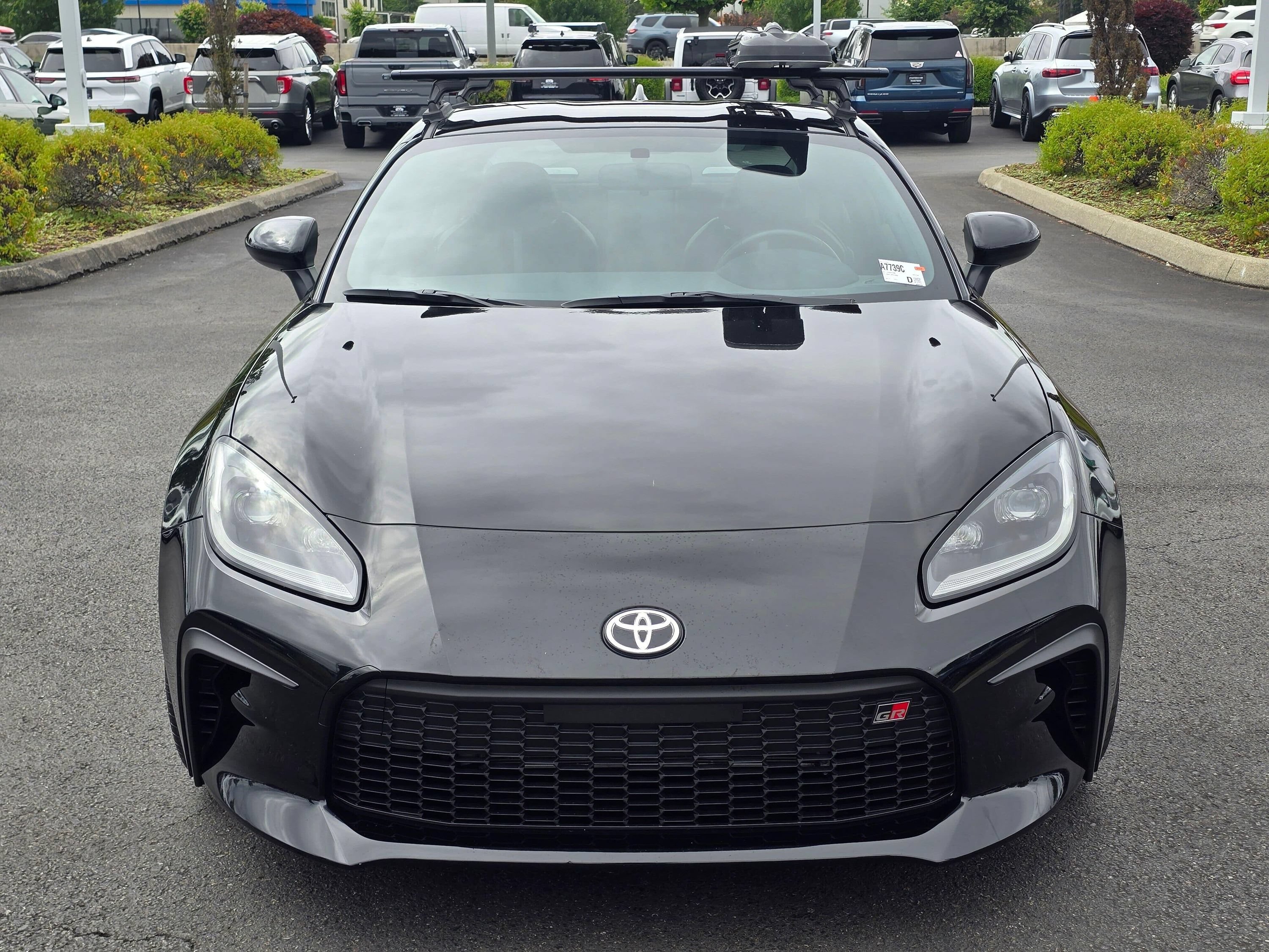 Used 2023 Toyota GR86 Premium w/ ALL Weather Mat Package (TMS) RWD image 8