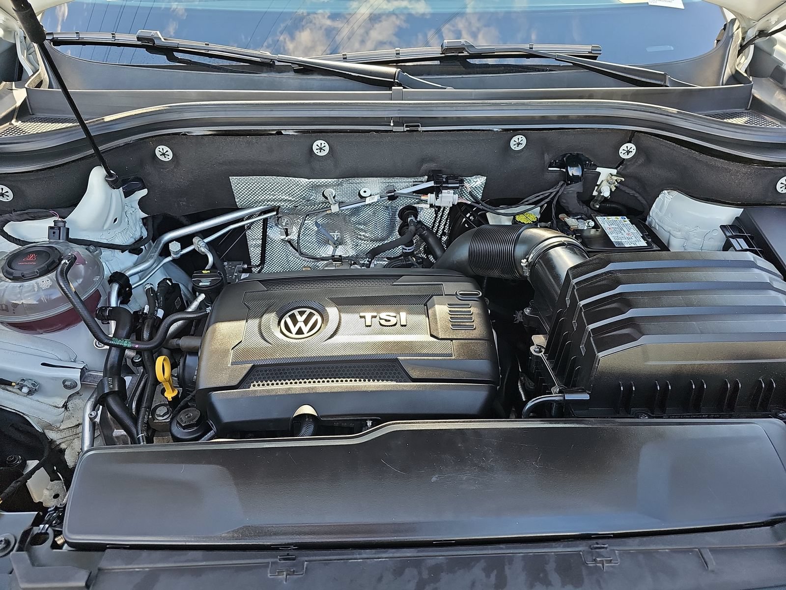 Used 2020 Volkswagen Atlas SEL FWD image 30