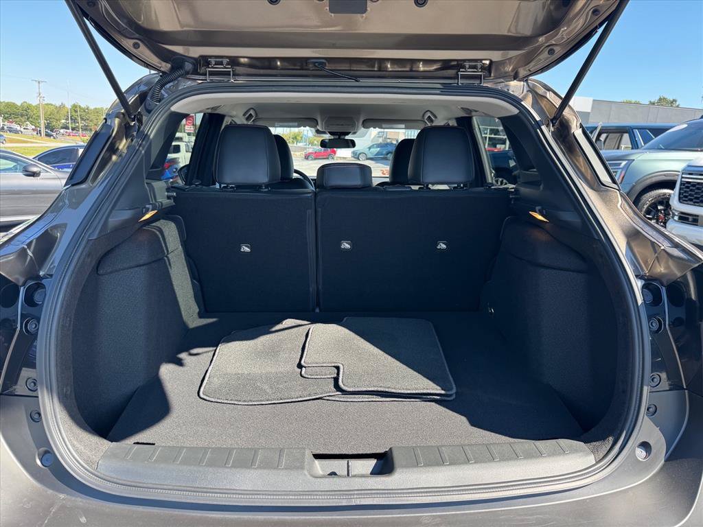 Certified 2026 Nissan Kicks SR AWD/4WD image 10