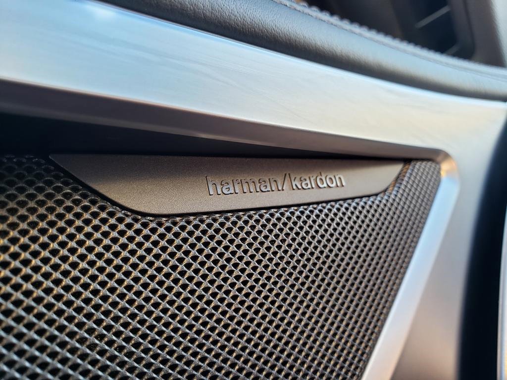 Used 2023 BMW 840i Convertible w/ M Sport Professional Package image 23