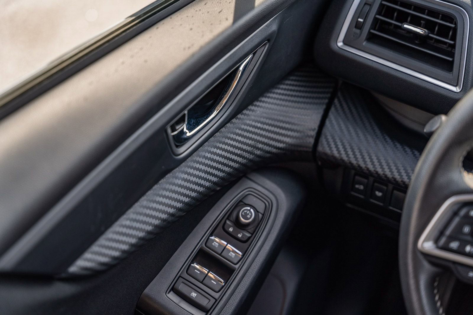 Used 2024 Subaru Ascent Premium w/ Convenience Package image 32