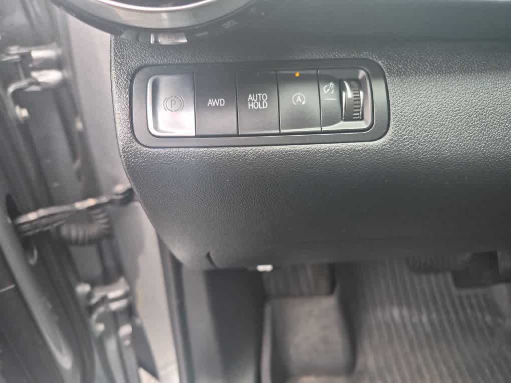 Used 2025 Chevrolet Equinox LT w/ Safety and Technology Package AWD/4WD image 13