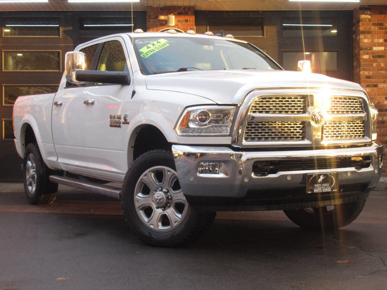 Used 2016 RAM 3500 Laramie image 2