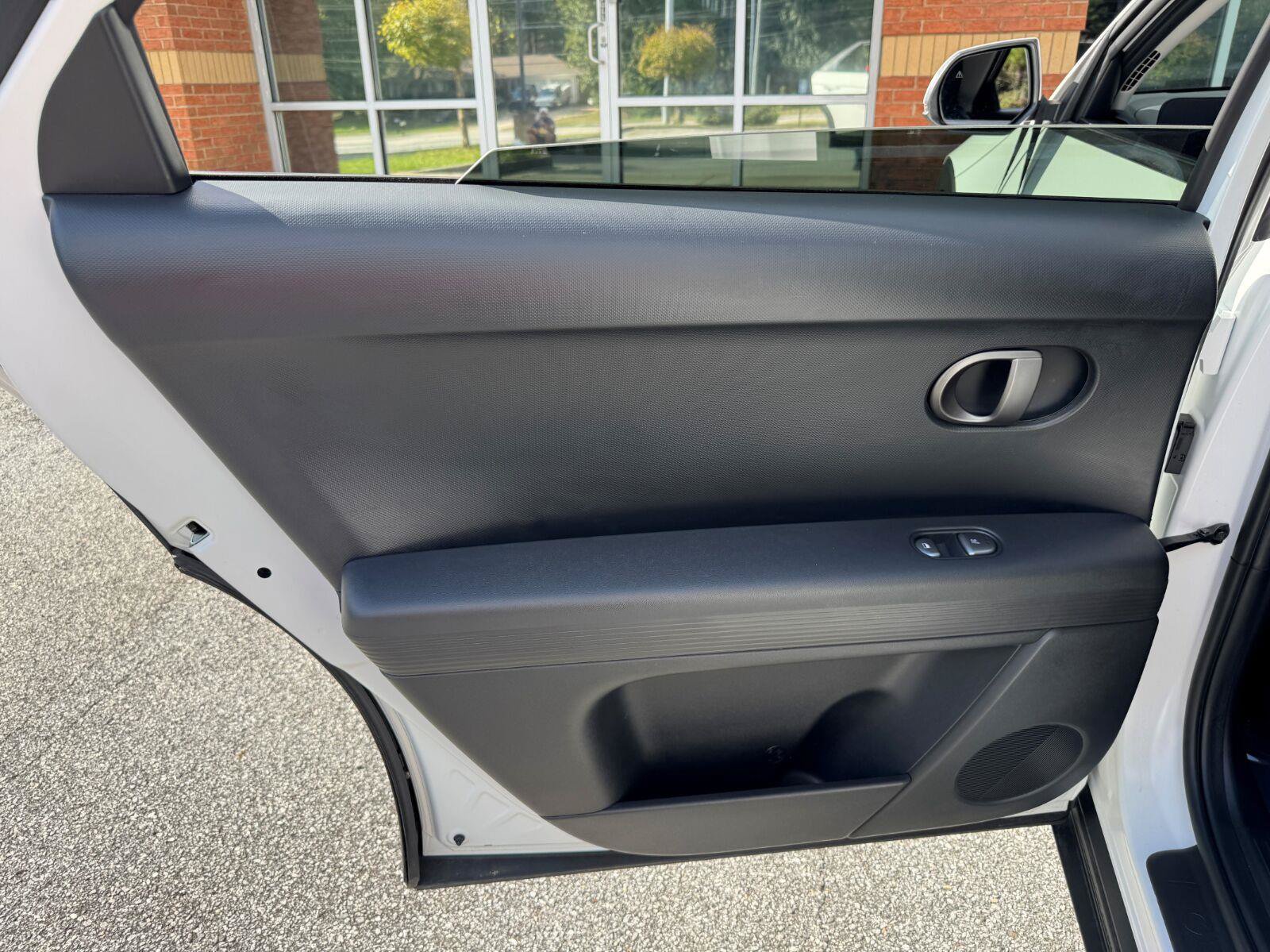 Used 2025 Hyundai Ioniq 5 SEL RWD image 42