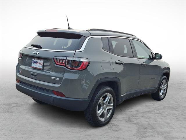 Certified 2024 Jeep Compass Latitude AWD/4WD image 5